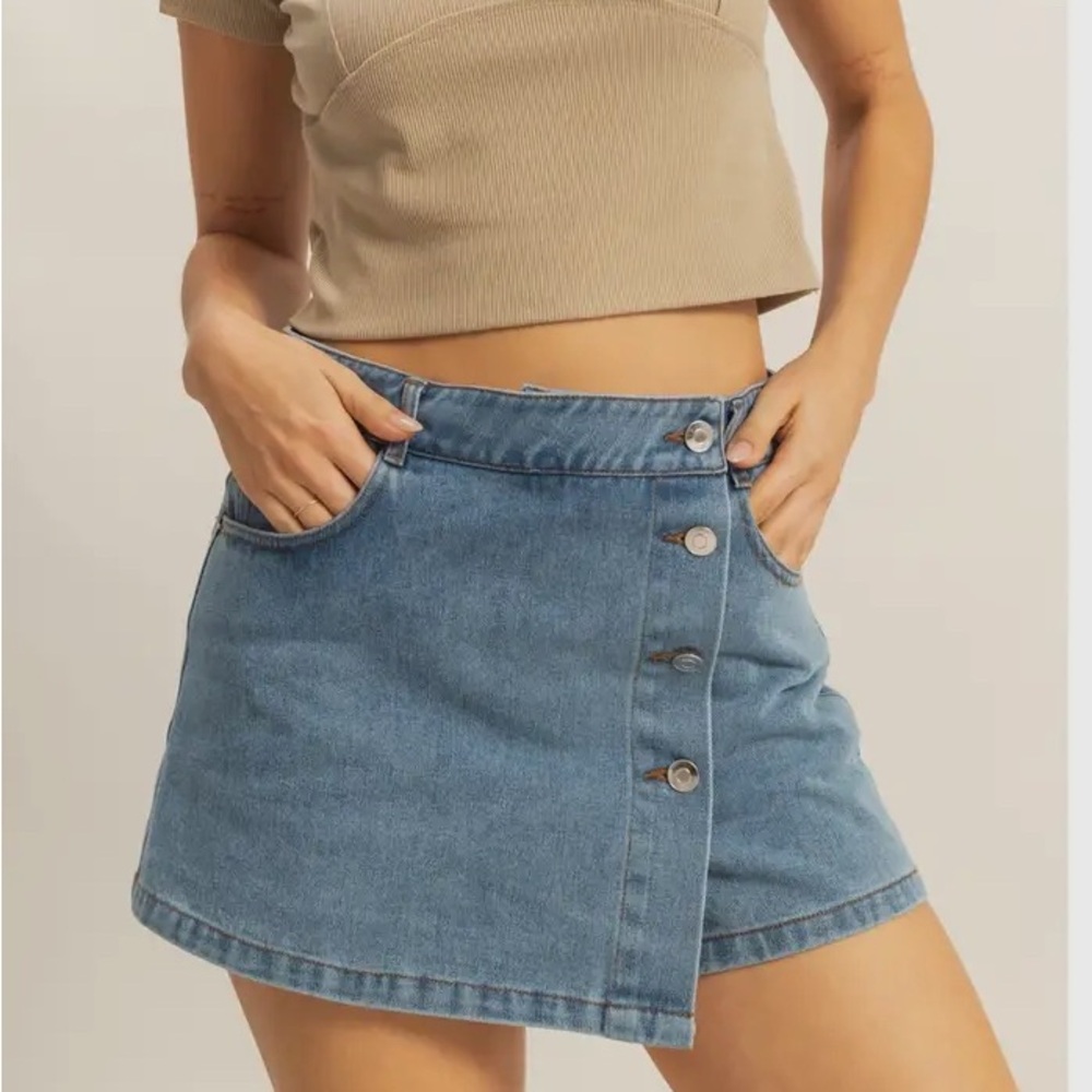 Grab this! Hyfve Denim Skort